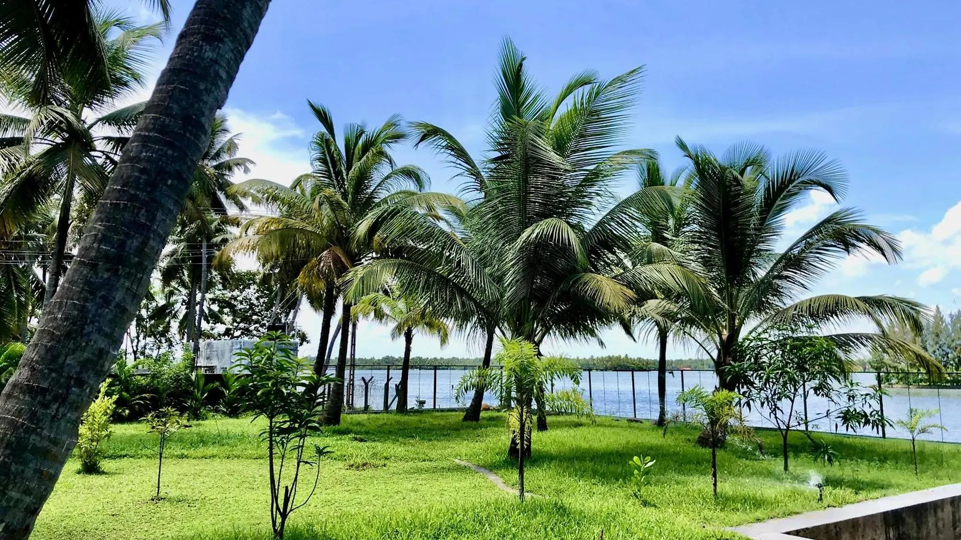 The Mill - Riverside 3Bhk Villa By Halcyon Traveltech Murinjupuzha Indien