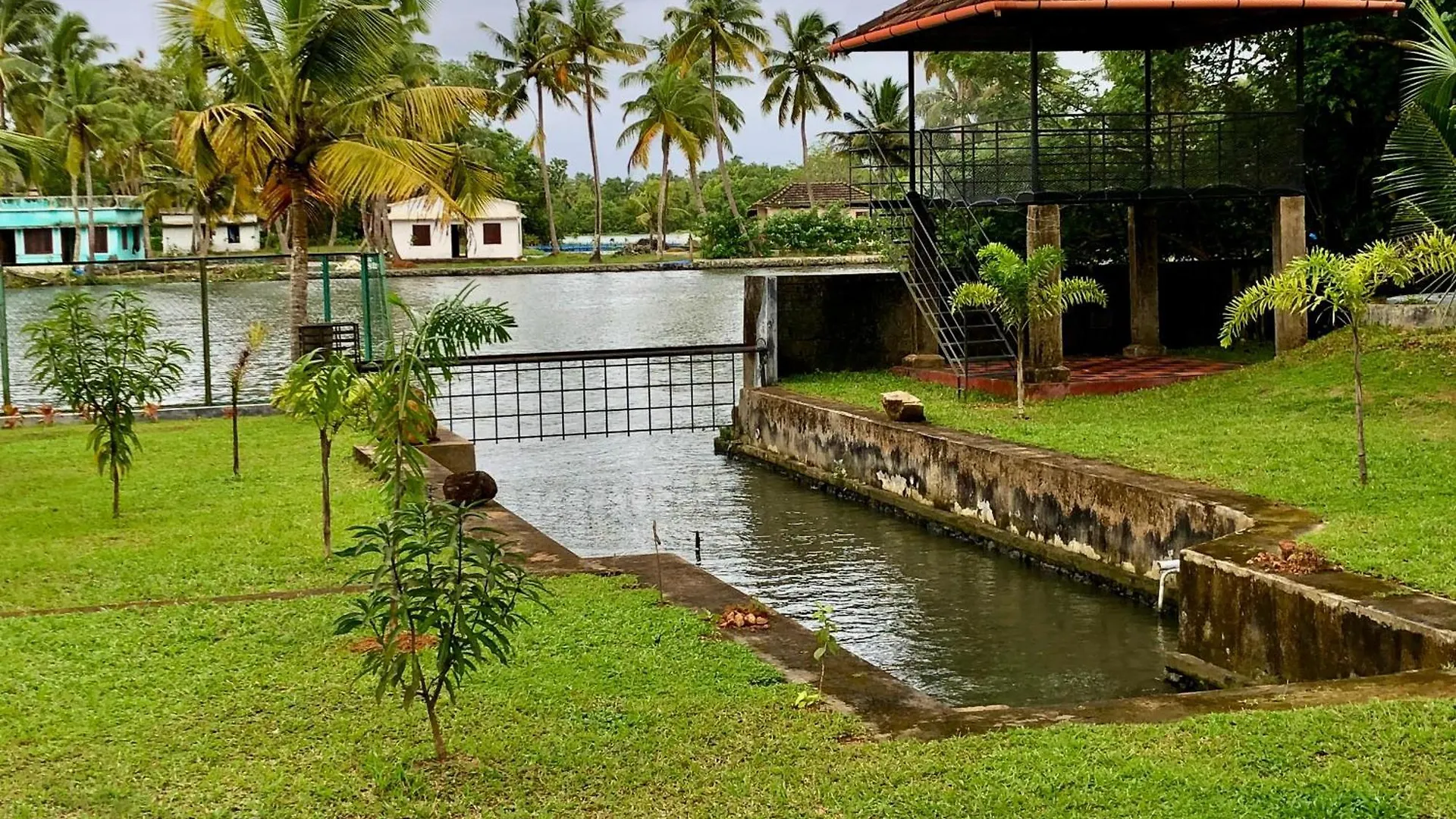 The Mill - Riverside 3Bhk Villa By Halcyon Traveltech Murinjupuzha
