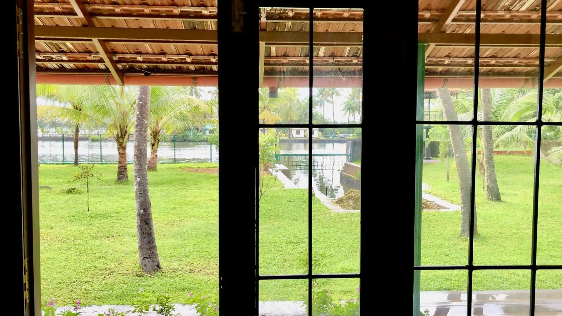 The Mill - Riverside 3Bhk Villa By Halcyon Traveltech Murinjupuzha