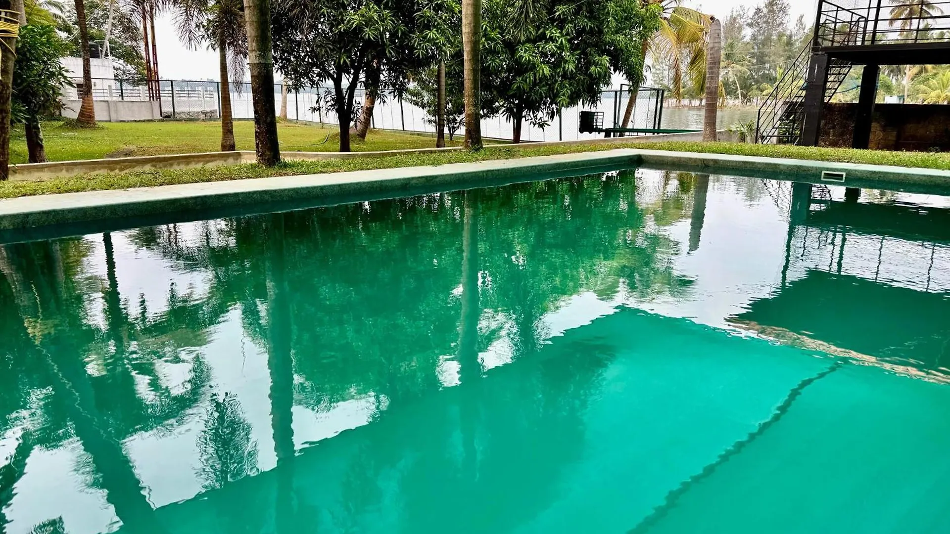 The Mill - Riverside 3Bhk Villa By Halcyon Traveltech Murinjupuzha