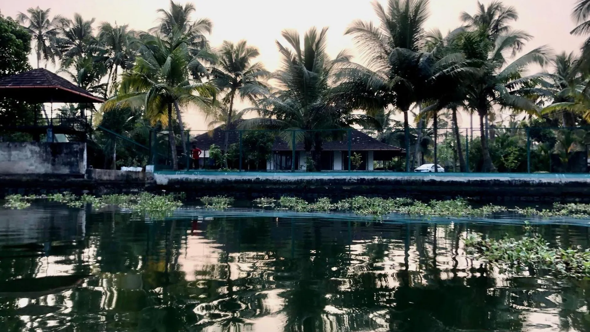 The Mill - Riverside 3Bhk Villa By Halcyon Traveltech Murinjupuzha
